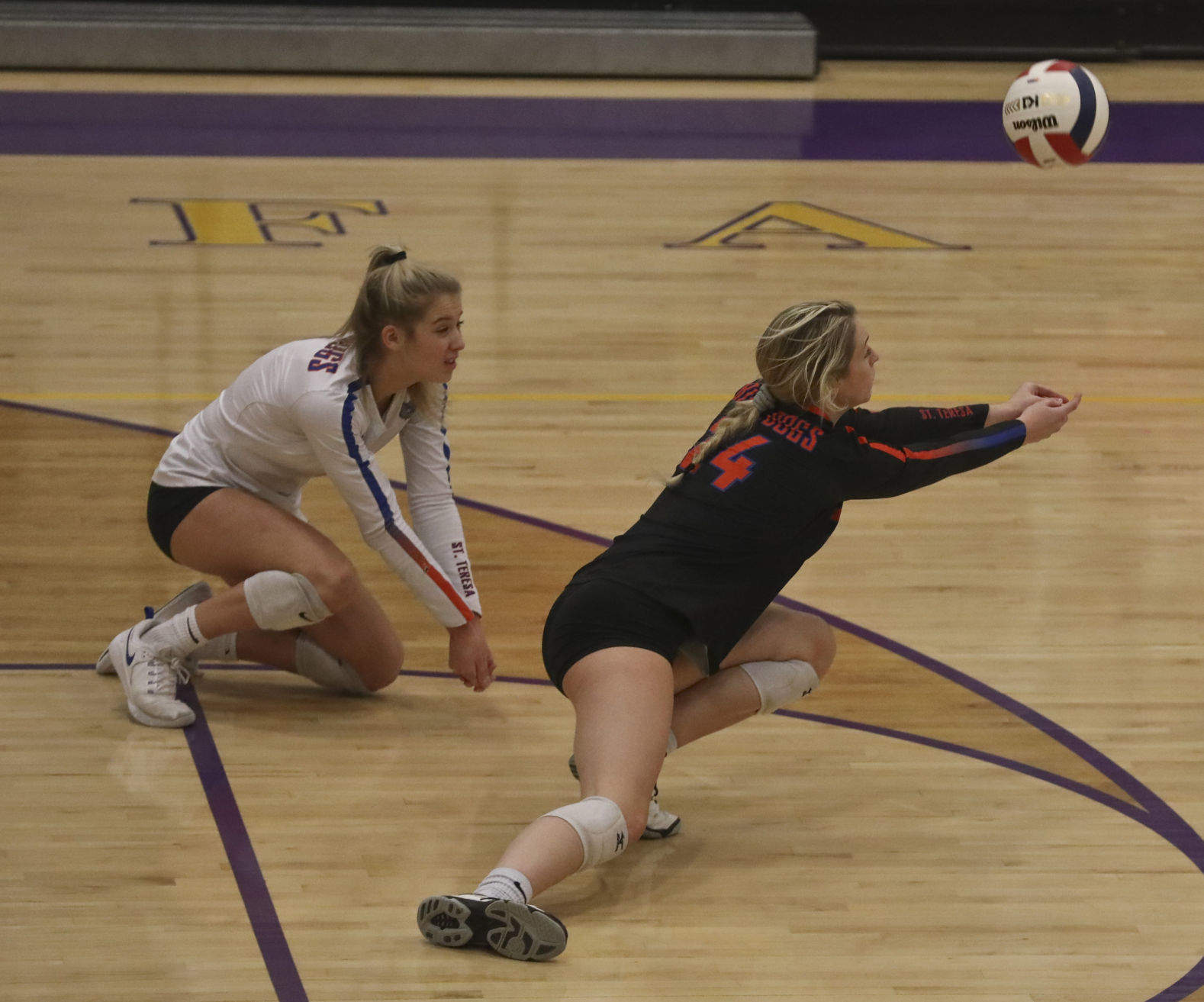 St Teresa Volleyball 1 11.08.19.JPG